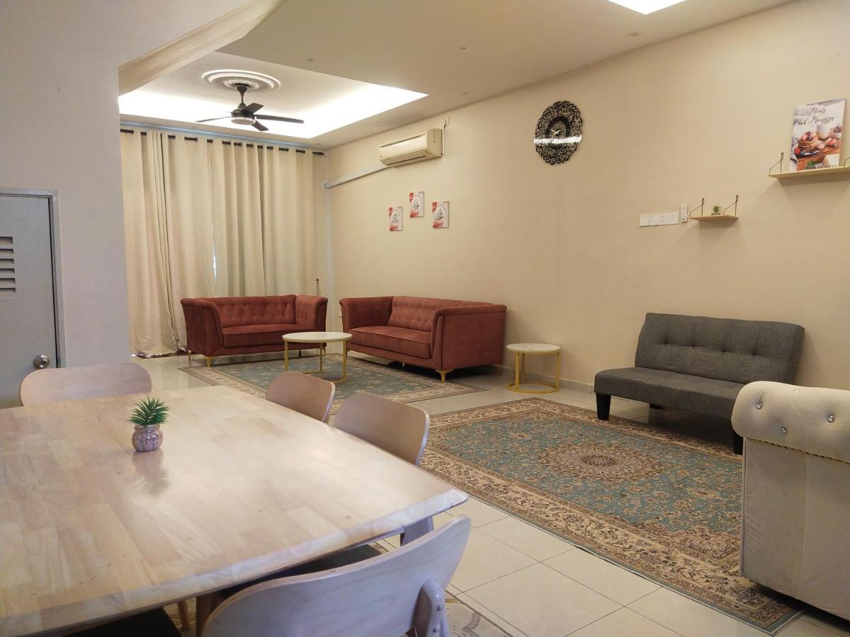 Axaida Homestay Parit Jawa Bakar Parit Екстер'єр фото